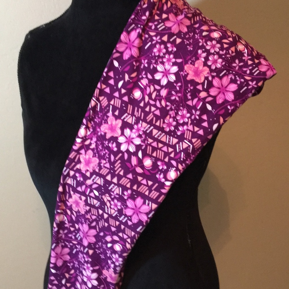 NWT LLR OS leggings